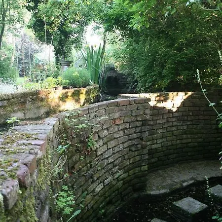 Kasteel Πανδοχείο *